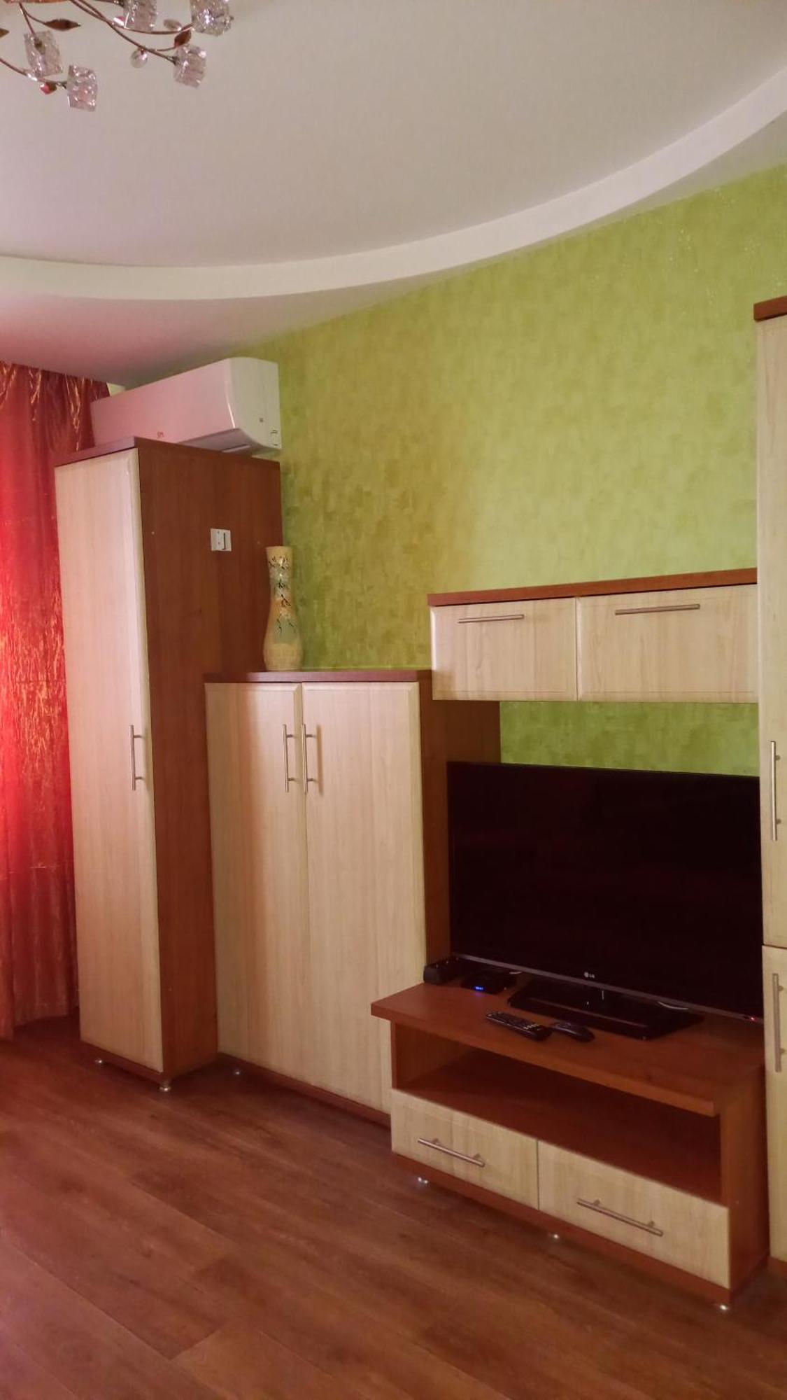 Комфортная 1-Комнатная Новопречистенская 1 Cherkasy Ngoại thất bức ảnh